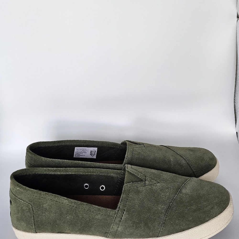 Womens TOMS Suede Slip-On Shoes Olive Green Size 8